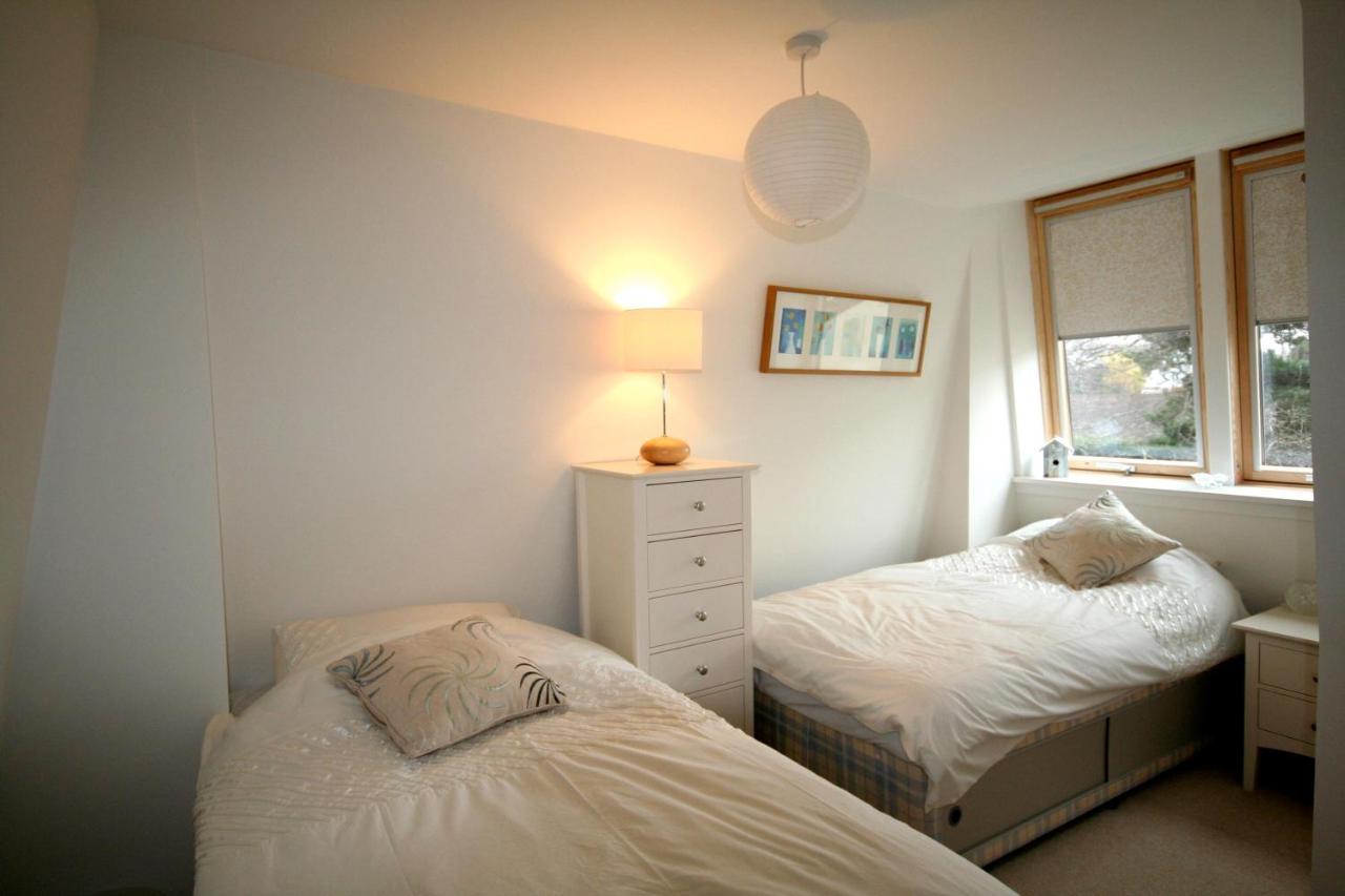 Willow Cottage, A Unique, Charming Cottage Situated In A Quiet Street In An East Lothian Village Aberlady ภายนอก รูปภาพ